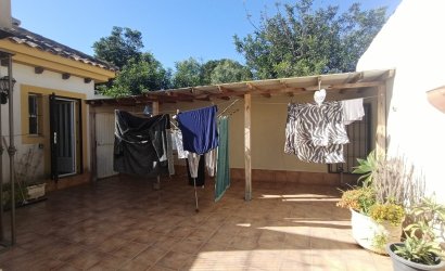 Herverkoop - Villa -
Avileses - Inland