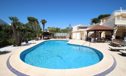 Resale - Villa -
Torrevieja - Punta Prima