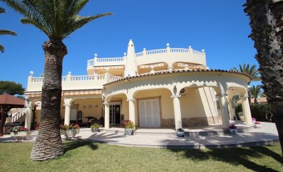 Herverkoop - Villa -
Torrevieja - Punta Prima