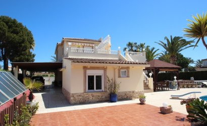 Resale - Villa -
Torrevieja - Punta Prima