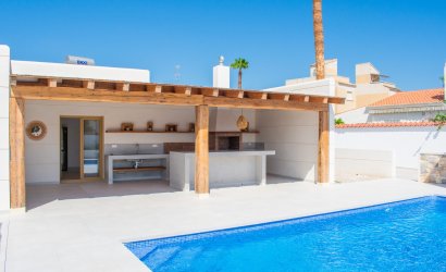 Resale - Villa -
Torrevieja - Torreta Florida