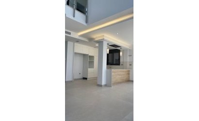 Herverkoop - Villa -
Torrevieja - Los Balcones