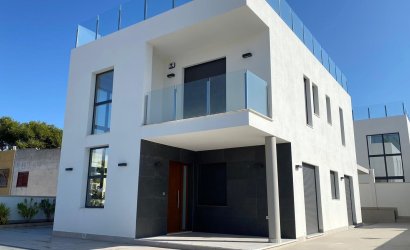 Herverkoop - Villa -
Torrevieja - Los Balcones