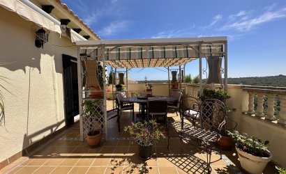 Resale - Villa -
Villamartin - Costa Blanca