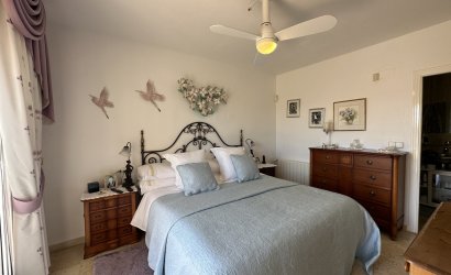 Resale - Villa -
Villamartin - Costa Blanca