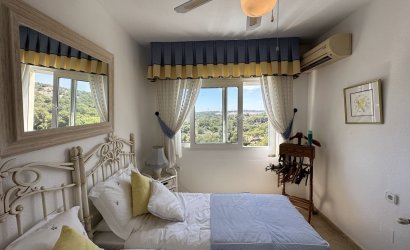 Resale - Villa -
Villamartin - Costa Blanca