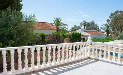 Resale - Villa -
Orihuela Costa - Mil Palmeras