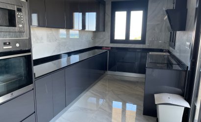 Resale - Villa -
La Mata - Costa Blanca