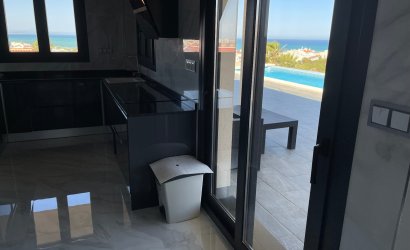 Resale - Villa -
La Mata - Costa Blanca