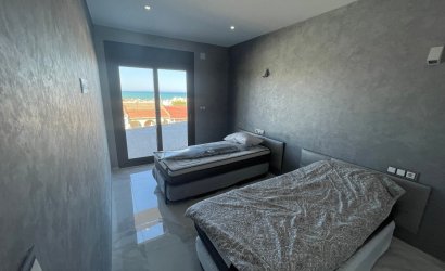Resale - Villa -
La Mata - Costa Blanca