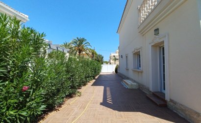 Herverkoop - Villa -
Cabo Roig - Costa Blanca