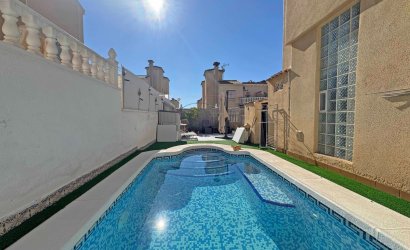 Reventa - Adosado -
Orihuela Costa - Villamartín