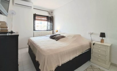 Resale - Bungalow -
Torrevieja - La Mata