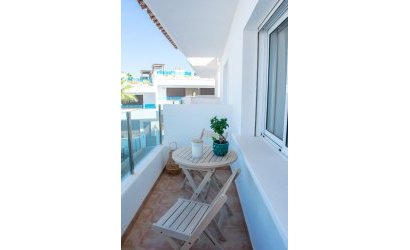 Herverkoop - Herenhuis -
Torrevieja - Los Balcones