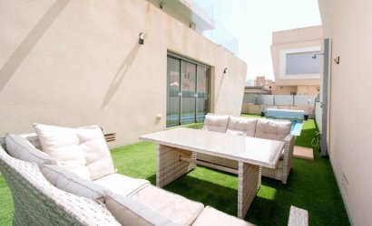 Resale - Villa -
Orihuela Costa - Mil Palmeras