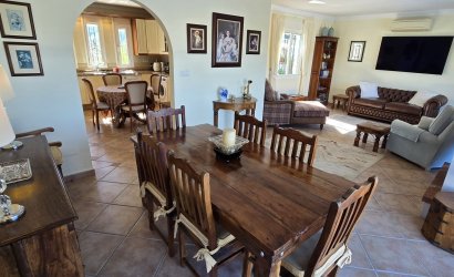 Revente - Villa -
Vinuela - Inland