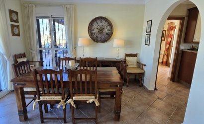 Revente - Villa -
Vinuela - Inland