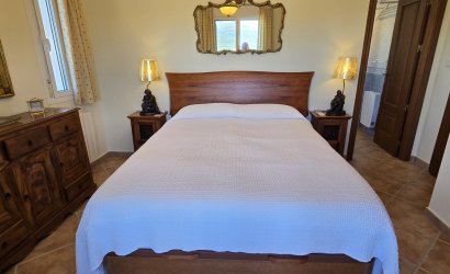 Revente - Villa -
Vinuela - Inland