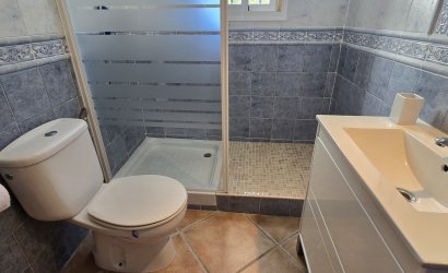 Revente - Villa -
Vinuela - Inland