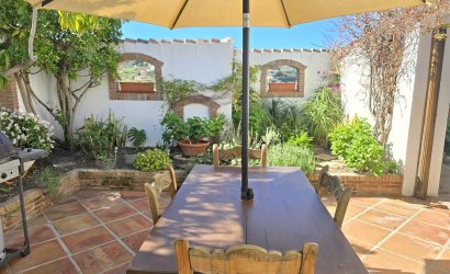 Revente - Villa -
Vinuela - Inland