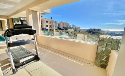 Resale - Apartment -
Benahavis - La Quinta