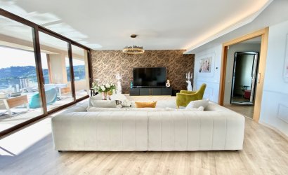 Resale - Apartment -
Benahavis - La Quinta