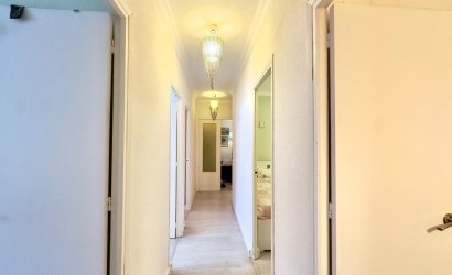 Revente - Apartment -
Torrevieja - Centro