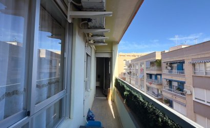 Revente - Apartment -
Torrevieja - Centro