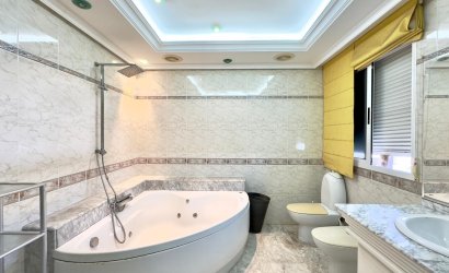 Herverkoop - Penthouse -
Torrevieja - Centro