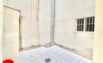 Revente - Apartment -
Torrevieja - Centro