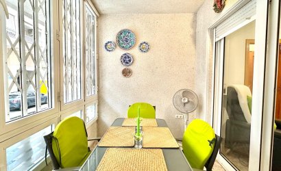 Revente - Apartment -
Torrevieja - Centro