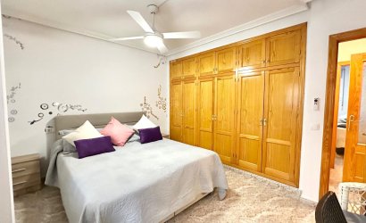 Revente - Apartment -
Torrevieja - Centro