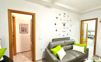 Revente - Apartment -
Torrevieja - Centro