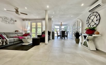 Resale - Villa -
Cabo Roig - Costa Blanca