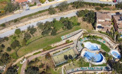 Resale - Apartment -
La Mairena - Inland