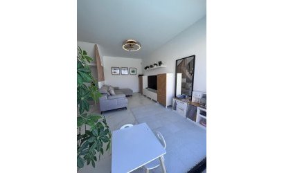 Resale - Villa -
Villamartin - Costa Blanca