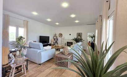 Resale - Villa -
Pinoso - Inland