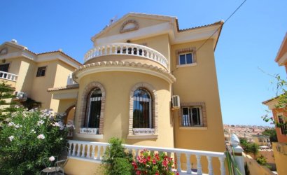 Revente - Villa -
Villamartin - Costa Blanca