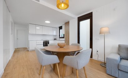 Reventa - Ático -
Villamartín - PAU 8