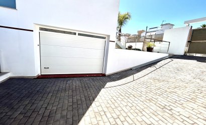 Herverkoop - Villa -
Villamartin - Costa Blanca