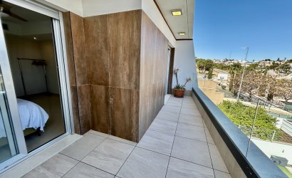 Herverkoop - Villa -
Villamartin - Costa Blanca