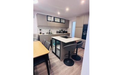 Herverkoop - Town House -
San Miguel de Salinas - Inland