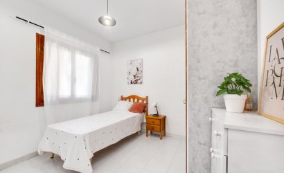 Herverkoop - Semi Detached -
Torrevieja - Nueva Torrevieja