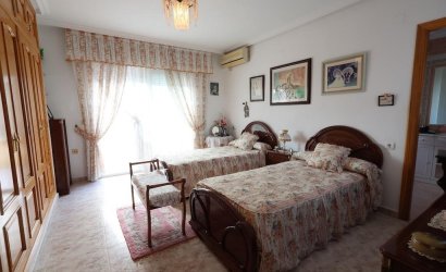 Herverkoop - Villa -
Orihuela Costa - Costa Blanca