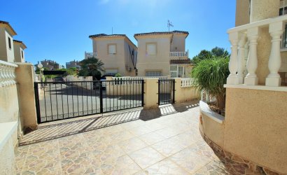 Revente - Villa -
Playa Flamenca