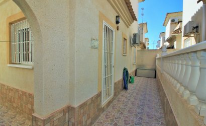 Resale - Villa -
Playa Flamenca