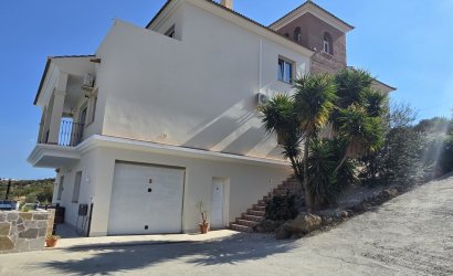 Herverkoop - Villa -
Los Romanes - Inland