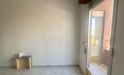 Herverkoop - Apartment -
Torrevieja - Estacion De Autobuses