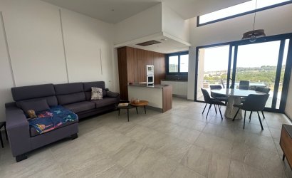 Reventa - Villa -
San Miguel de Salinas - Inland