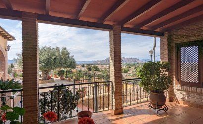 Revente - Villa -
Bigastro - Inland